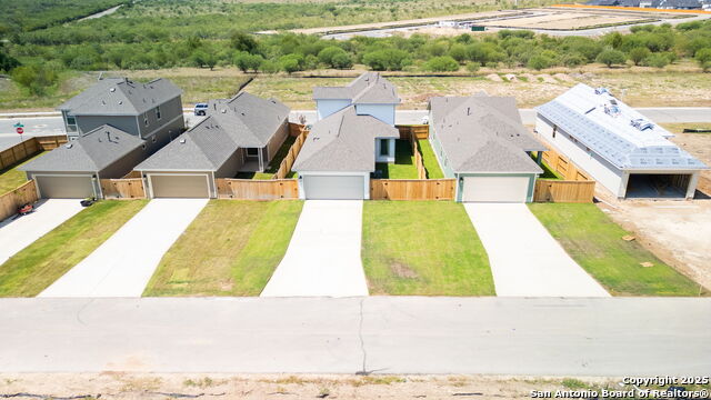 Image 23 of 36 For 641 Salamander St