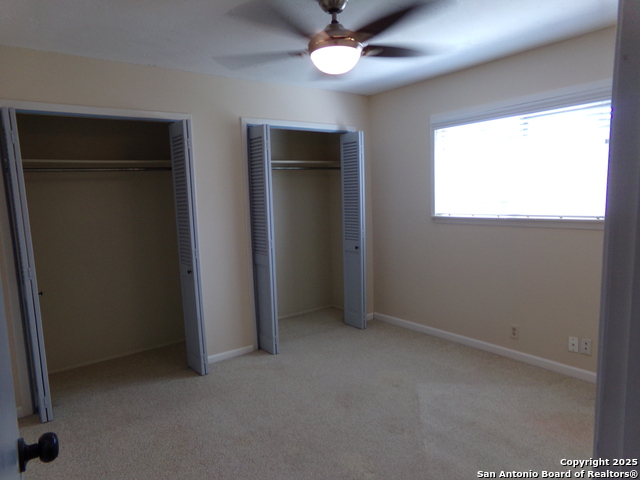 Image 21 of 37 For 615 Amistad Blvd