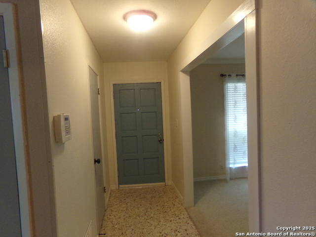 Image 4 of 37 For 615 Amistad Blvd