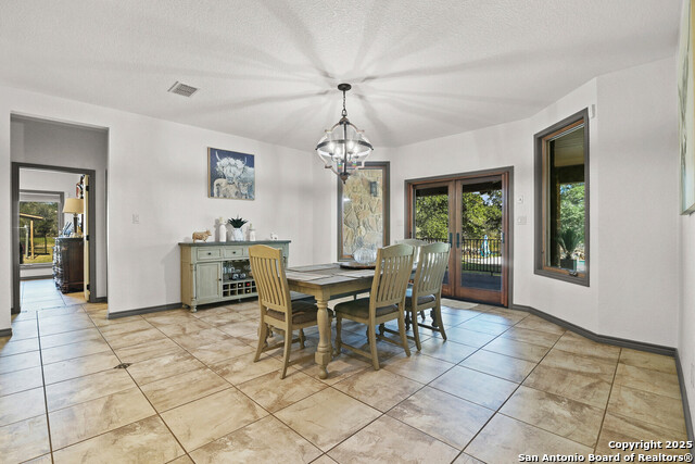 Listing photo id 18 for 584 Arbor View