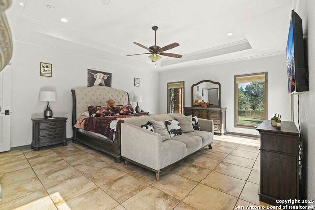 Listing photo id 19 for 584 Arbor View