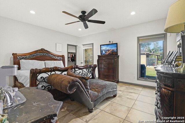 Listing photo id 25 for 584 Arbor View
