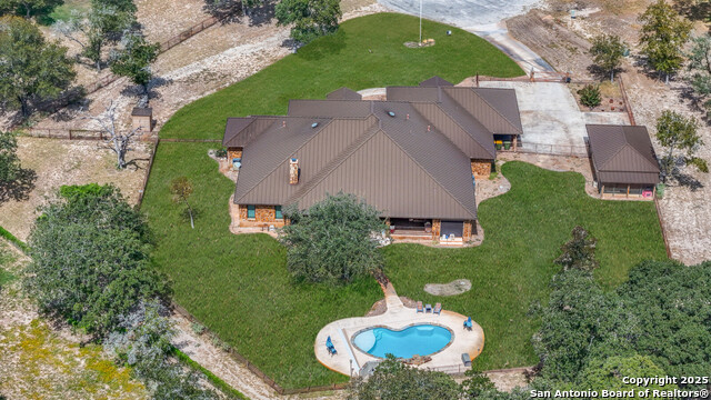 Listing photo id 48 for 584 Arbor View