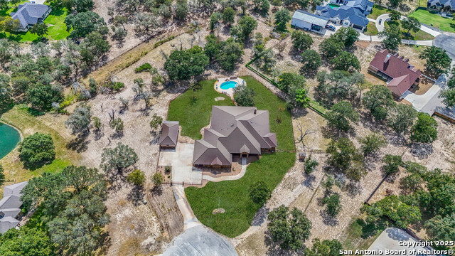 Listing photo id 57 for 584 Arbor View