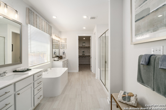 Image 15 of 44 For 409 Salamander St