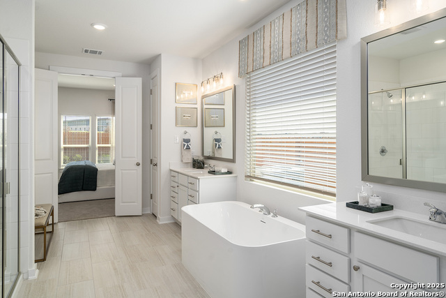 Image 16 of 44 For 409 Salamander St