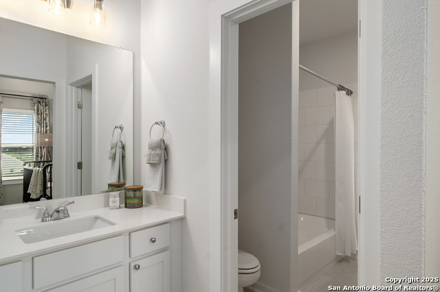 Image 24 of 44 For 409 Salamander St