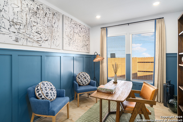 Image 29 of 44 For 409 Salamander St