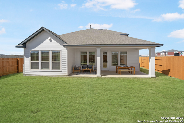 Image 32 of 44 For 409 Salamander St