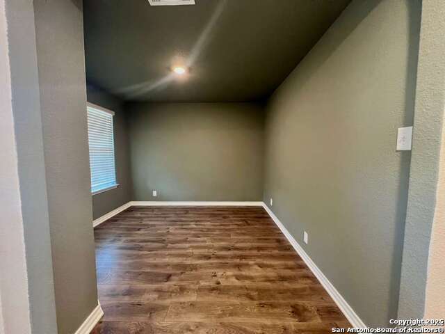 Image 15 of 29 For 13510 Whisper Bend
