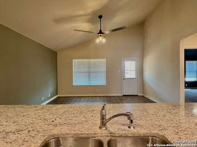 Image 4 of 29 For 13510 Whisper Bend
