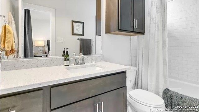 Listing photo id 22 for 539 Leigh  