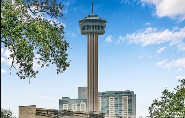 Listing photo id 30 for 539 Leigh  