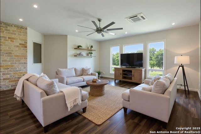 Image 13 of 19 For 144 Mallard