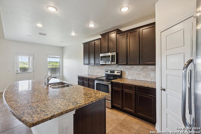 Listing photo id 16 for 604 Saddle Nest