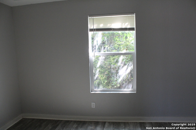 Image 4 of 6 For 1450 Craig 1