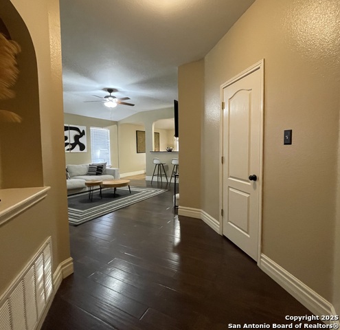 Image 6 of 18 For 10339 Stallion Bay