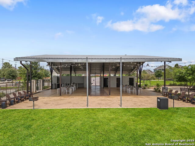 Image 17 of 33 For 424 Salamander St