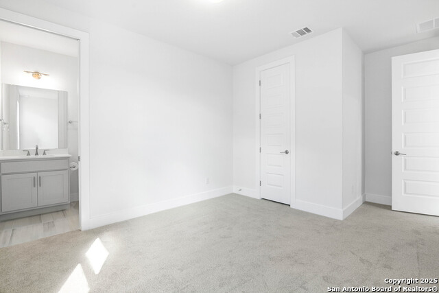 Image 19 of 42 For 29726 Millwood