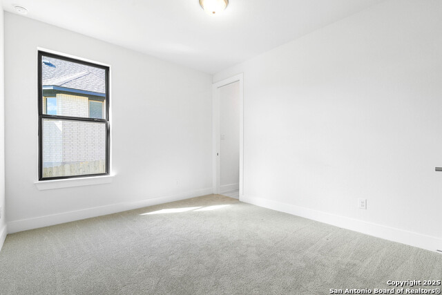 Image 24 of 42 For 29726 Millwood