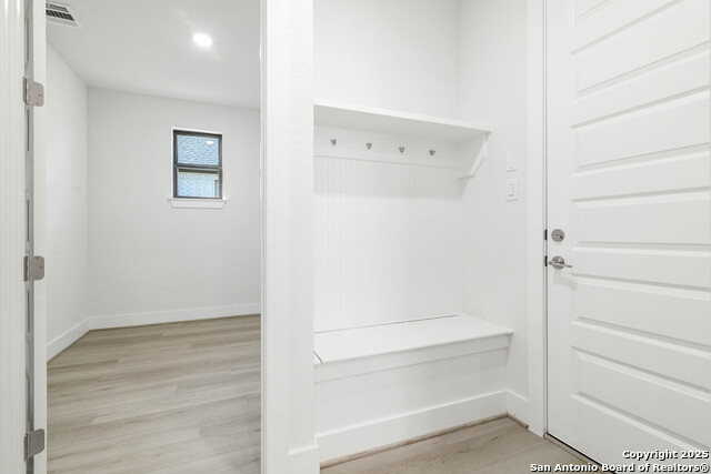 Image 30 of 42 For 29726 Millwood