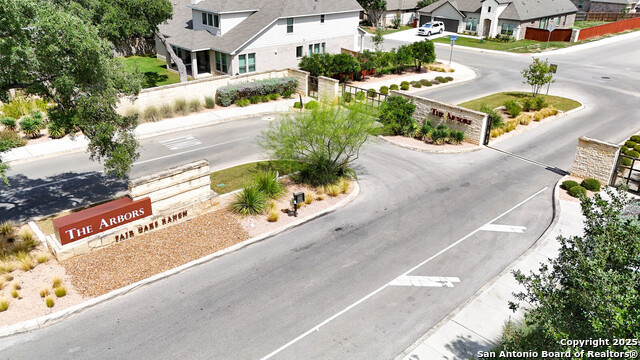 Image 35 of 42 For 29726 Millwood