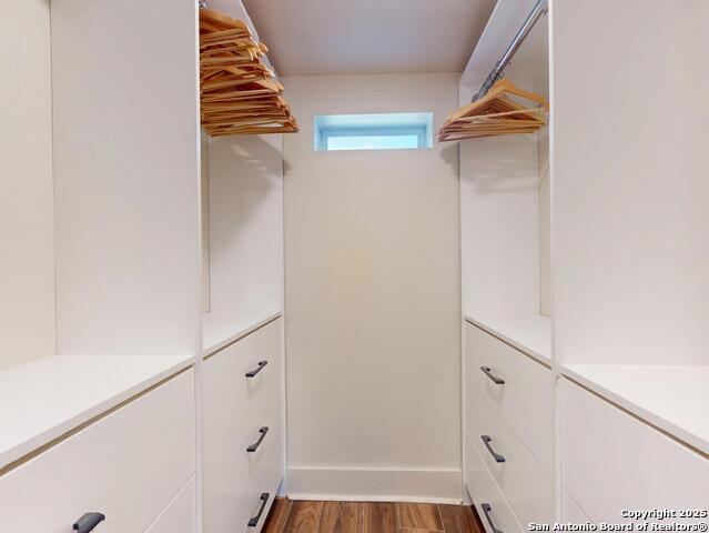 Image 23 of 41 For 138 New Haven