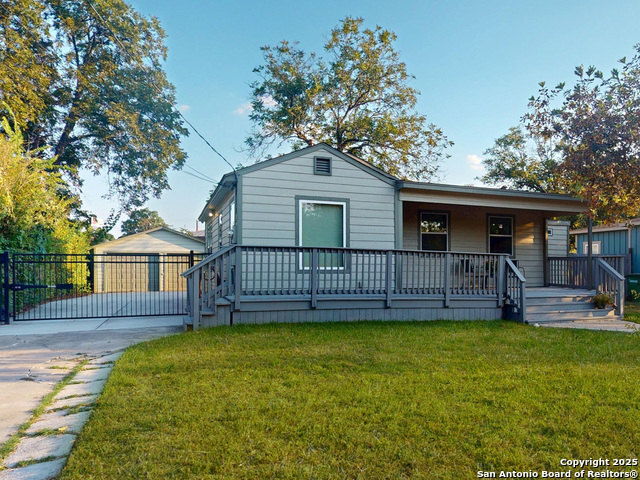 Image 30 of 41 For 138 New Haven