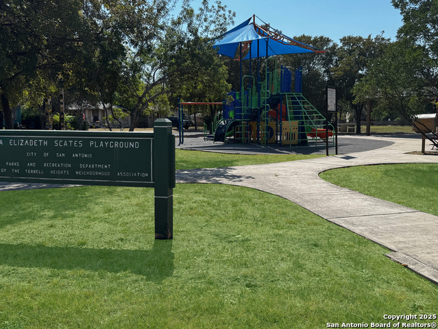 Image 39 of 41 For 138 New Haven