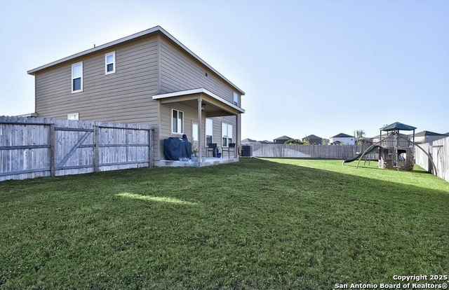 Listing photo id 15 for 12031 Silver