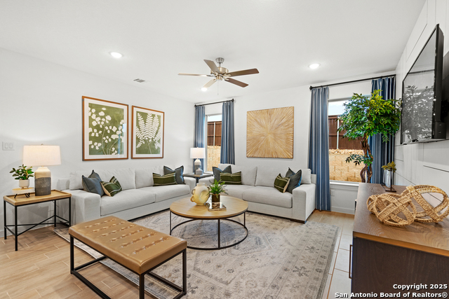 Details for 233 Saddle Park, Cibolo, TX 78108