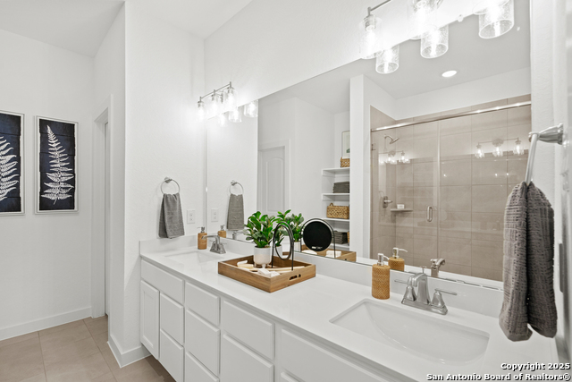 Image 11 of 34 For 233 Saddle Park