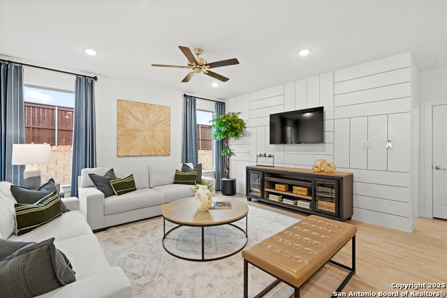 Image 3 of 34 For 233 Saddle Park