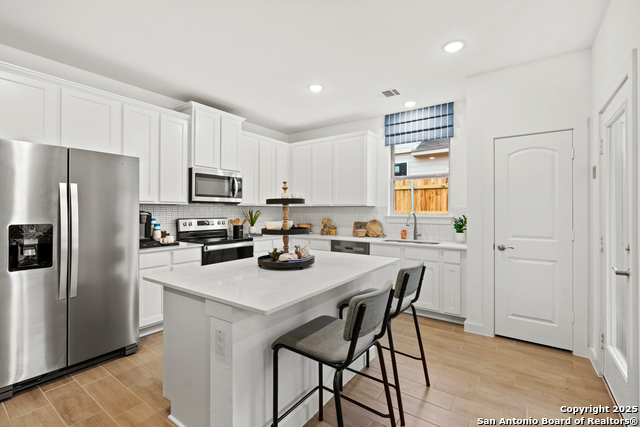 Image 4 of 34 For 233 Saddle Park