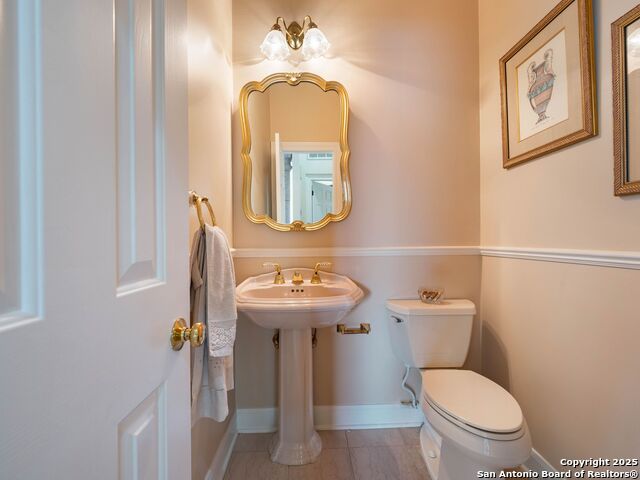 Image 9 of 36 For 43 Stratton Ln