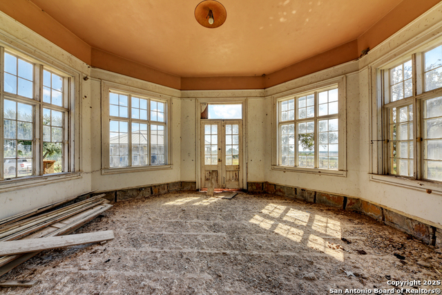 Listing photo id 20 for 6887 Von Ormy