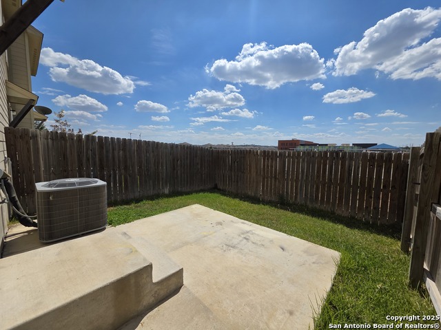 Image 19 of 20 For 16841 Showdown Path  2