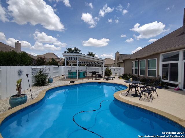 Image 31 of 41 For 12307 Merritt Villa