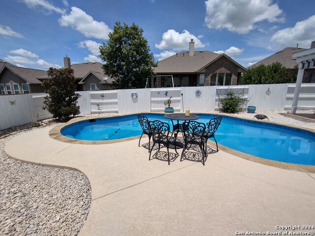 Image 33 of 41 For 12307 Merritt Villa