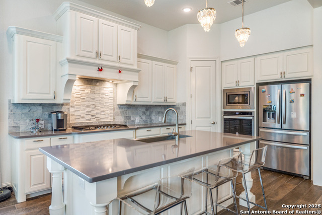 Image 13 of 50 For 24502 Emilia Way