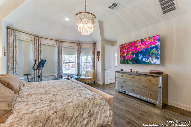 Image 21 of 50 For 24502 Emilia Way