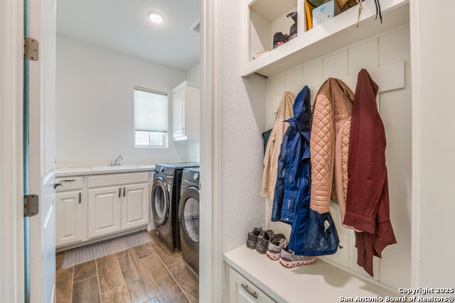 Image 25 of 50 For 24502 Emilia Way