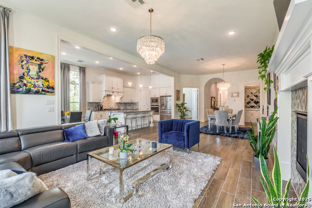 Image 7 of 50 For 24502 Emilia Way