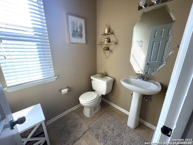 Image 9 of 18 For 2539 Grayson Cir