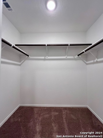 Listing photo id 9 for 8807 Astral Pl