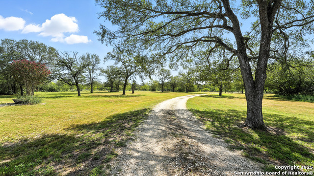 Listing photo id 13 for 6246 Fm 108  