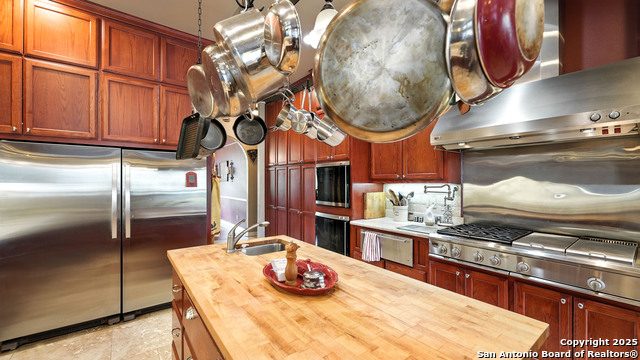 Listing photo id 24 for 6246 Fm 108  