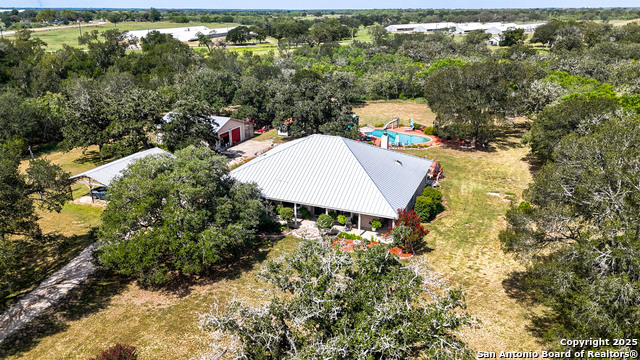 Listing photo id 38 for 6246 Fm 108  