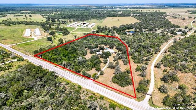 Listing photo id 47 for 6246 Fm 108  