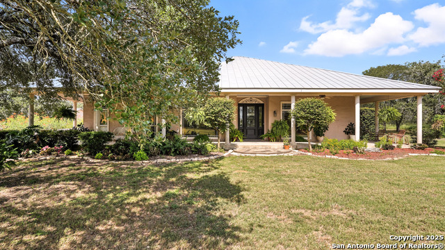 Listing photo id 4 for 6246 Fm 108  